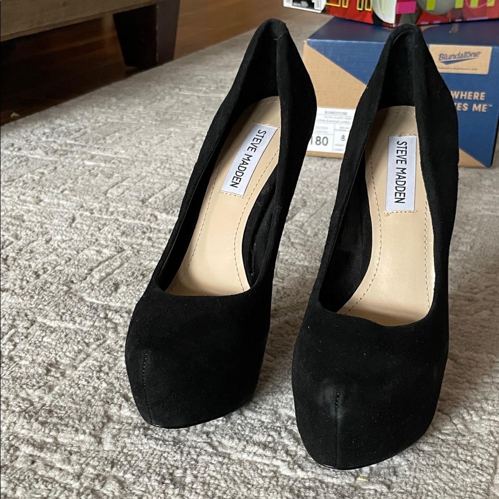 Steve Madden Black Suede Heels